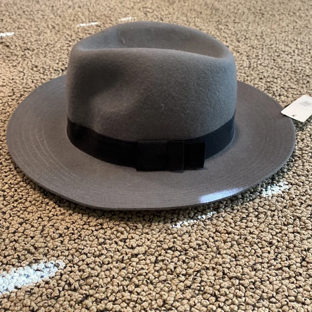 NWT Gray Wool/Polyester Fedora Hat